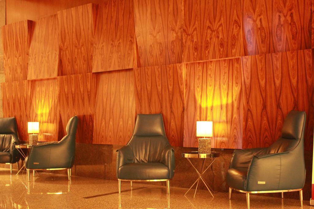 Haus 1 @ Imperial Suites Кучинг Экстерьер фото