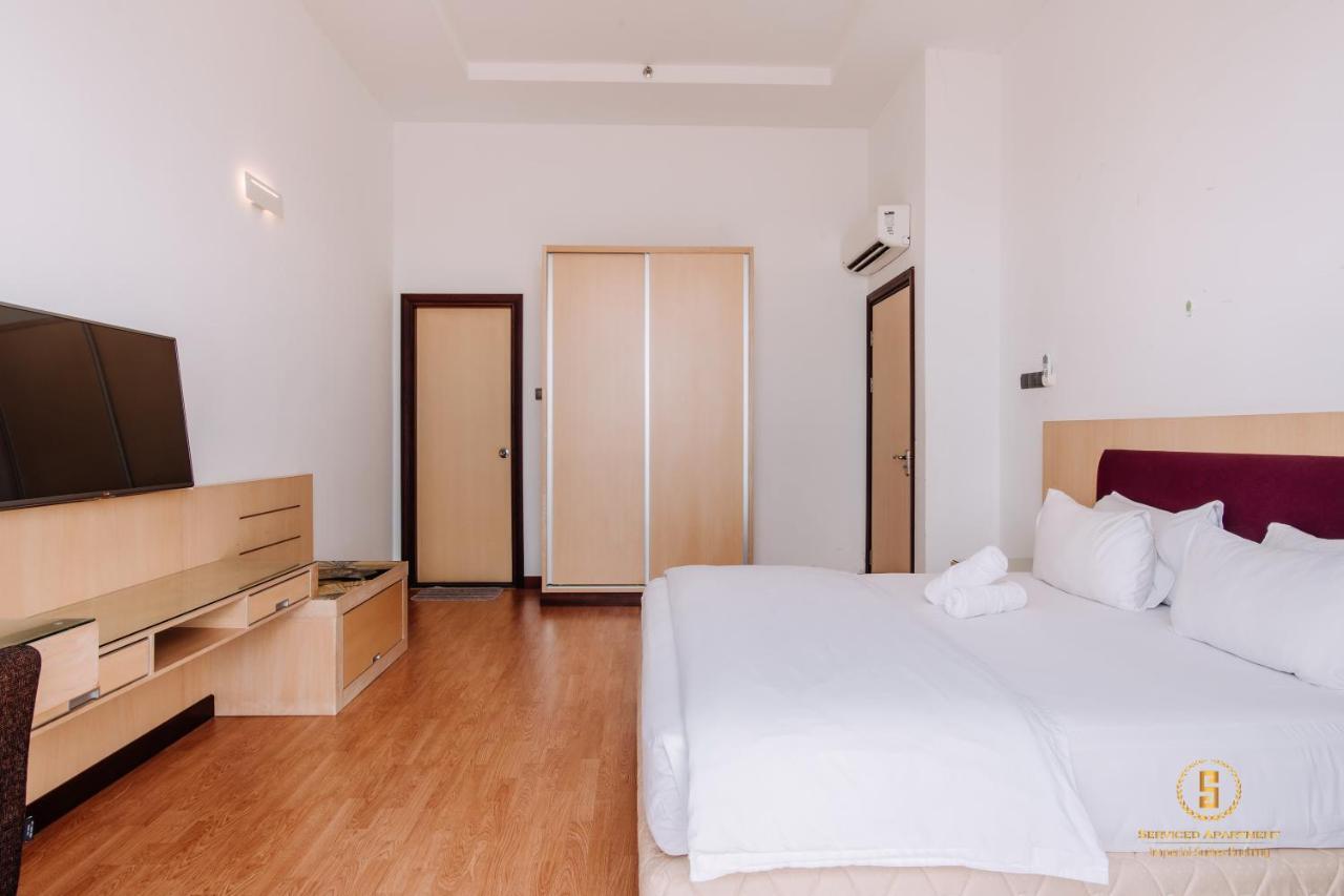 Haus 1 @ Imperial Suites Кучинг Экстерьер фото